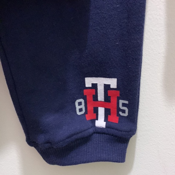 24M Tommy Hilfiger 2 Piece Set - Picture 3 of 4